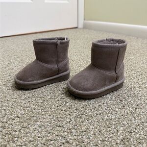 The Children's Place Toddler Boots
